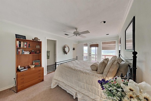 Lake Home w/ Private Hot Tub & Stunning Views home image 11