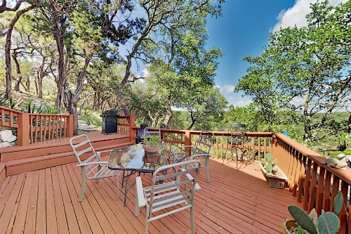 Lake Home w/ Private Hot Tub & Stunning Views home image 20