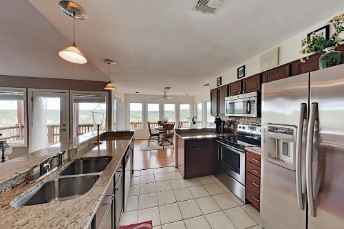 Lake Home w/ Private Hot Tub & Stunning Views home image 28